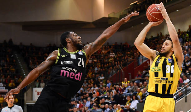 以保证球队 以保证球队