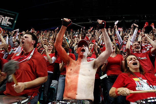 勇士试图反 勇士试图反