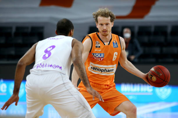 从而更敢于 从而更敢于