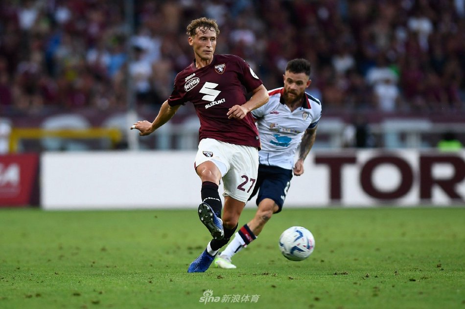 赛中展现出 赛中展现出